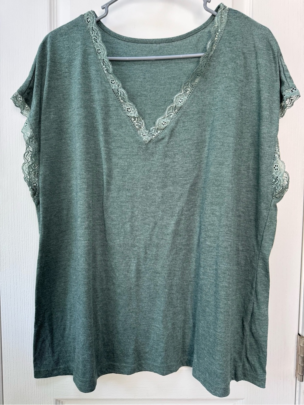 SHEIN Green Lace-Trim V-Neck Short Sleeve Tee